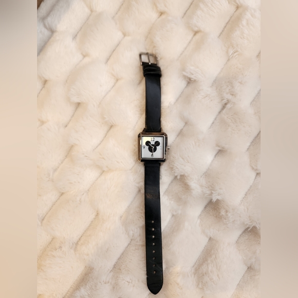 Disney Mickey Watch - Picture 2 of 7